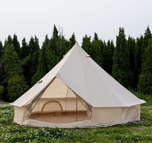 Bell tent with - stove, 13