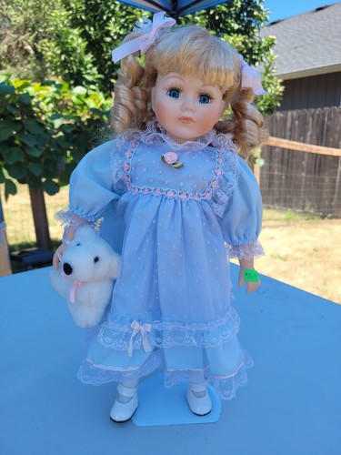 Blonde hair blue eyed - blonde,