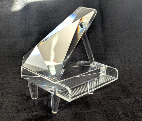 Clear glass crystal figurine - clear,