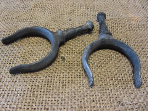 Vintage cast iron row - cast,