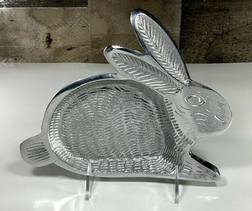Cast aluminum hammered - cast, rabbit