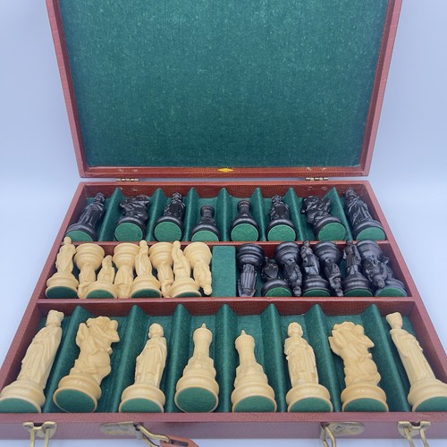 Vintage lowe chess - chess, set