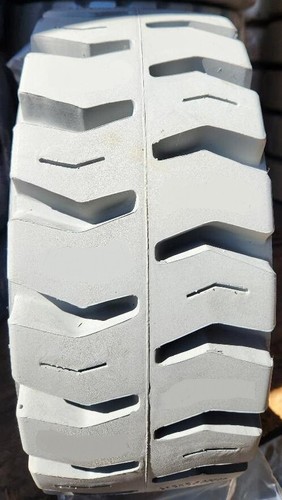 21x8x15 tires non marking - 21x8x15, wide