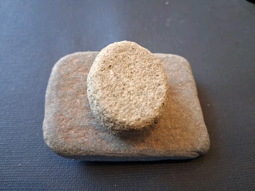 Loaf stone metate mano - metate,