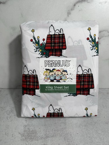 Peanuts snoopy christmas tree - peanuts,