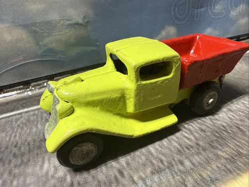Vintage 1930 dump truck - vintage, 1930's
