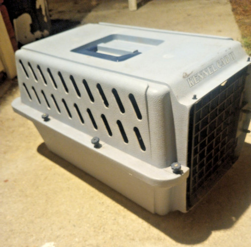 Petmate pet carrier - carrier, kennel