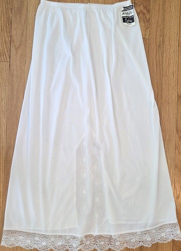 Vintage new 1970s white nylon - new,