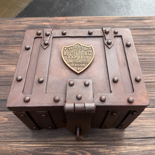 Old west cast iron strong - west, box