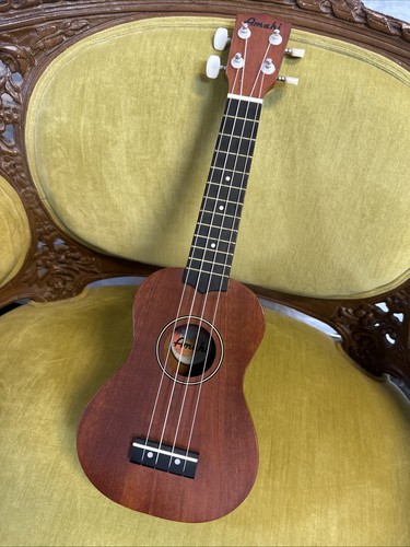 Amahi ukulele brown - brown, preowned