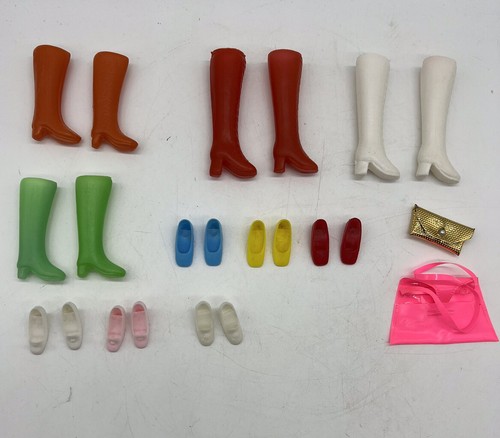 Vintage barbie like hong kong - barbie,