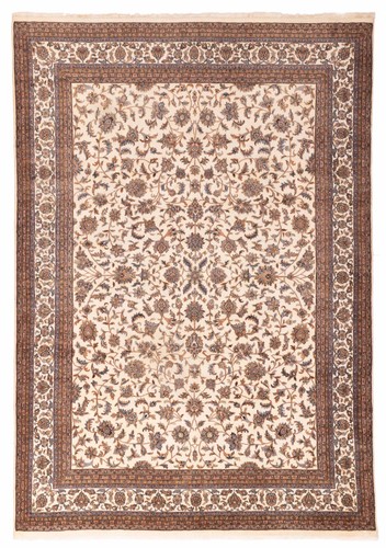 Hand knotted area rug - 7'9", x
