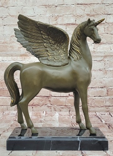 Hot cast bronze - pegasus, statue