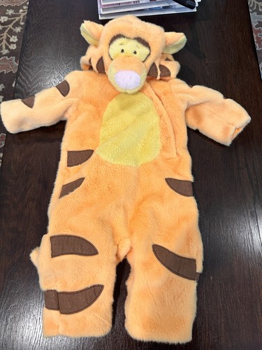 Pottery barn kids - barn, disney