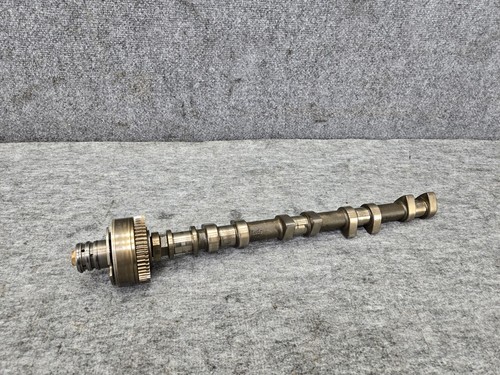 Right intake camshaft adjuster - right,
