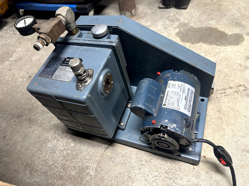 Welch 1402 duo seal vacuum - duo,