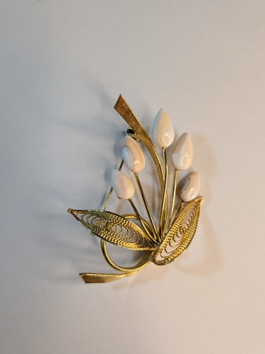 Vintage white stone brooch - vintage,
