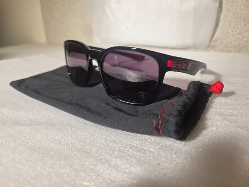 Oakley garage rock scuderia - oakley,