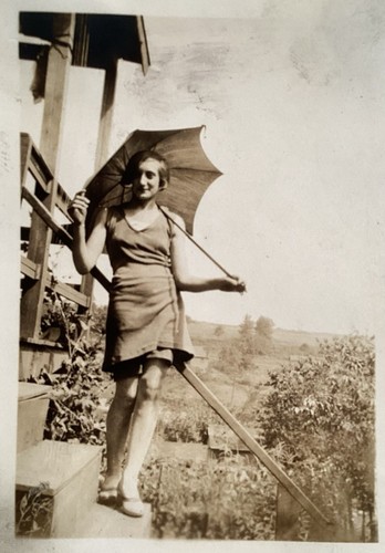 1920 photo pretty young - pretty,