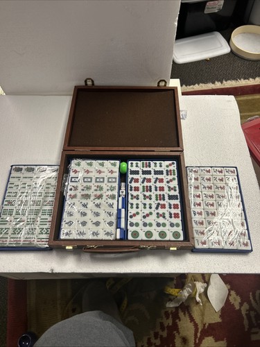 Vintage mah jong set - mah,