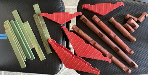 Lincoln logs cabin sets late - logs,