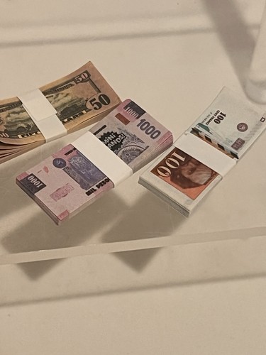Zuru mini brands - mini, cash