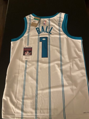 Lamelo ball autographed - lamelo,