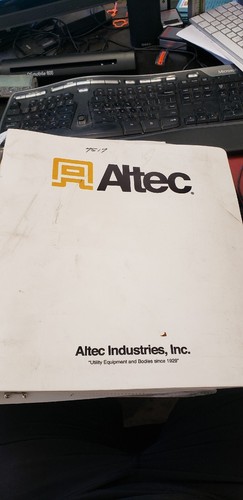 Altec bucket truck - altec,