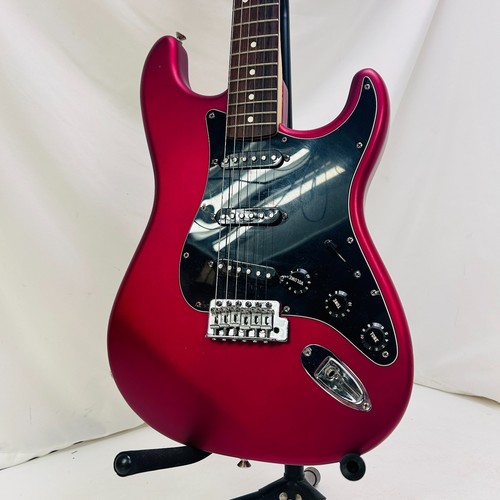2004 fender mim stratocaster - mim,