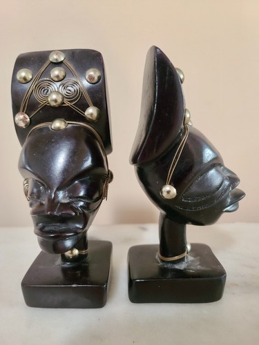 Pair carved african - of, wooden
