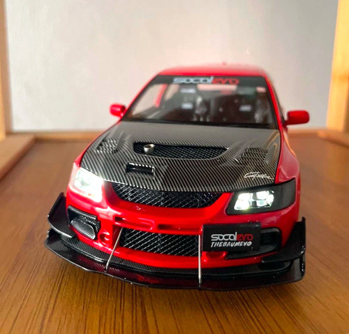 Mitsubishi lancer evo 9 - 1:24,
