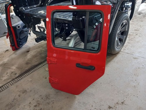 Driver rear side door full - rear,