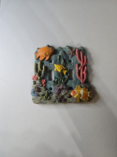 Double light switch wall plate - light,