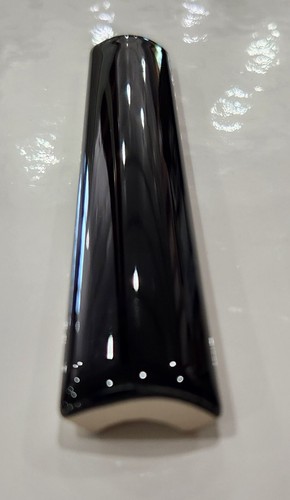 Glossy black quarter round - glossy,