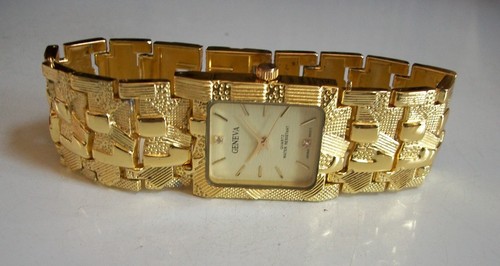 Men gold finish nugget style - nugget,