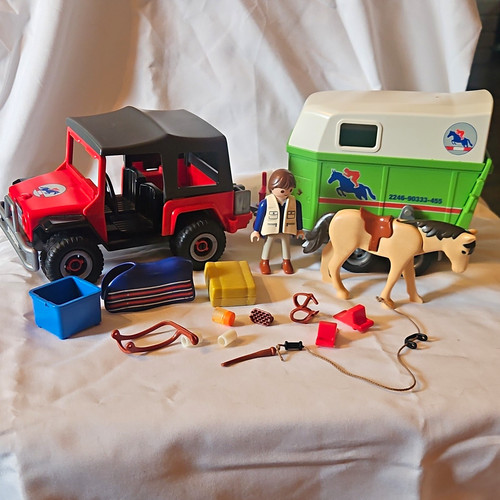 Playmobil horse trailer - playmobil,