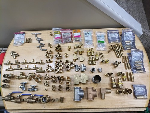 Brass plumbing fitting lot - brass,