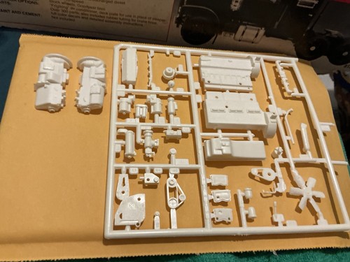 Scale model parts diamond - scale,