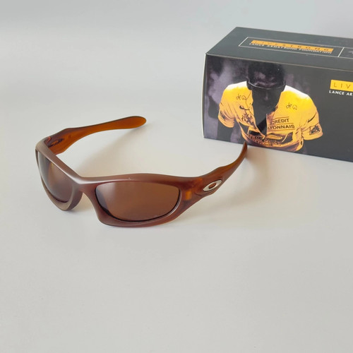 Oakley monster dog 00s retro - monster,
