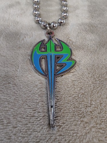 Wwe hardy boyz necklace - wwe, matt