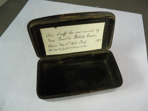 1800 wood snuff box - snuff,