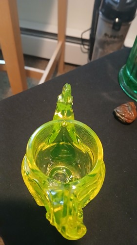 Boyd uranium vaseline rooster - uranium,