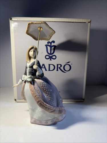 Lladro 05211 angela porcelain - lladro,