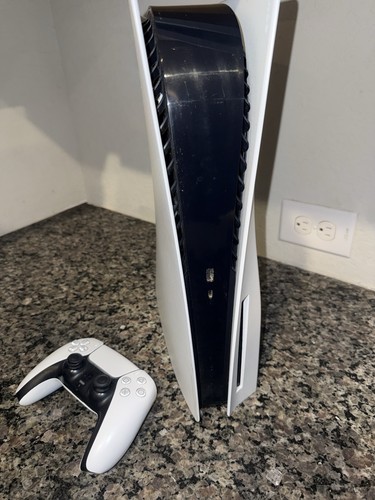 Broken sony playstation disc - sony,