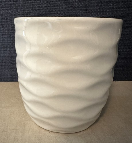 Off white ceramic - off-white, planter