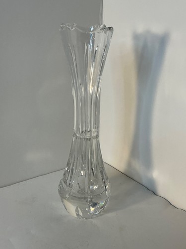 Crystal bud vase fluted design - fluted,