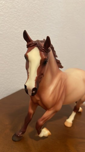 Breyer horse 1371 red - breyer,