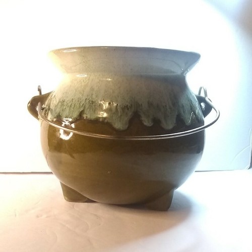 Vintage bean pot green drip - bean,