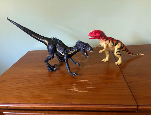 Two jurassic world mattel - jurassic,