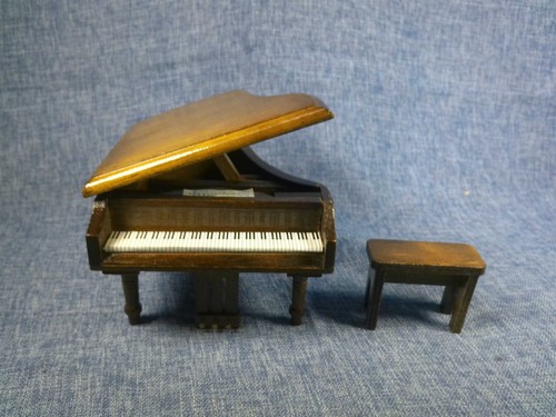 Vintage wooden miniature - wooden,